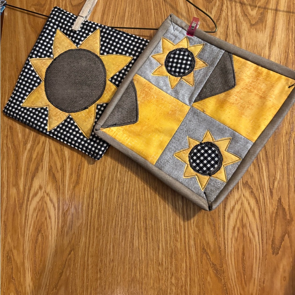 Sunflower Kitchen Linen Set - Yellow and Black